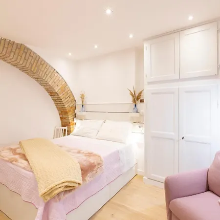 Center Boutique 아파트 칼리아리