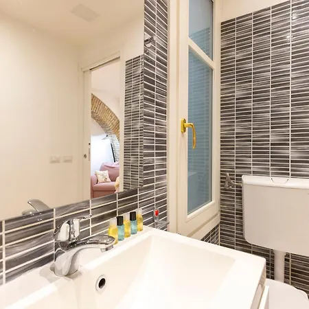 아파트 Center Boutique *